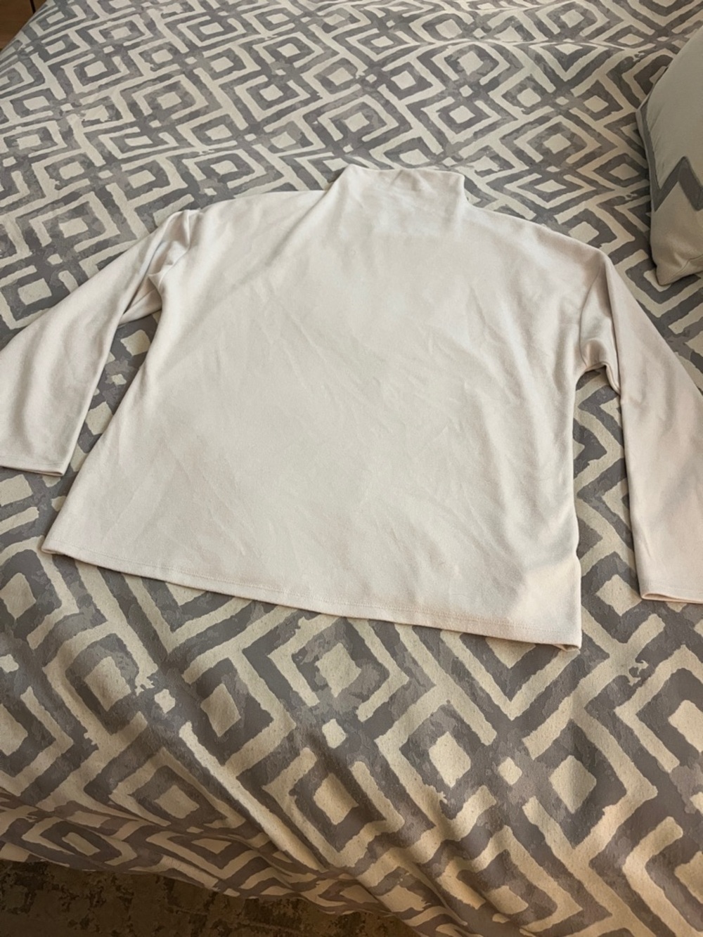 ❤️ 7 for 20 ❤️  a new day Light Cream Mock Neck Pullover xl